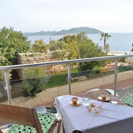 Alojamento de Acomodação e Pequeno-almoço Paydos 4*